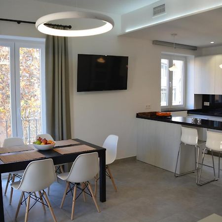 Luminoso Y Moderno Apartamento En El Centro グラナダ エクステリア 写真